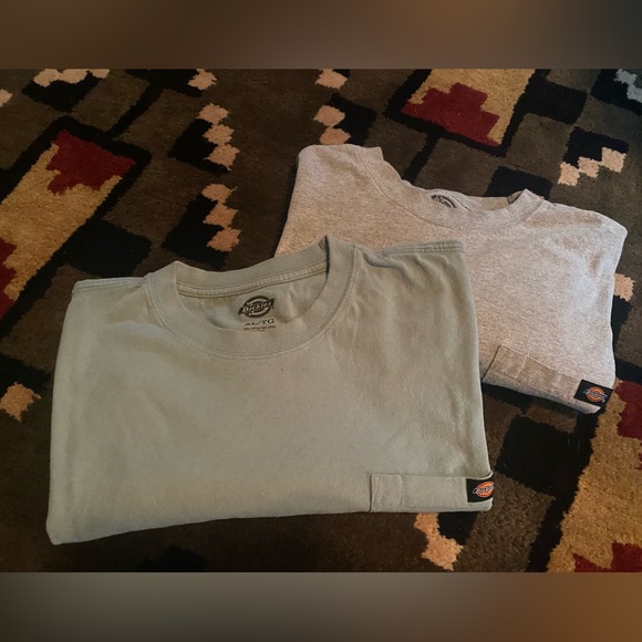 Final Gone 11/17! Dickies 2 short sleeve pocket t-shirts-light blue &  gray - Picture 12 of 12